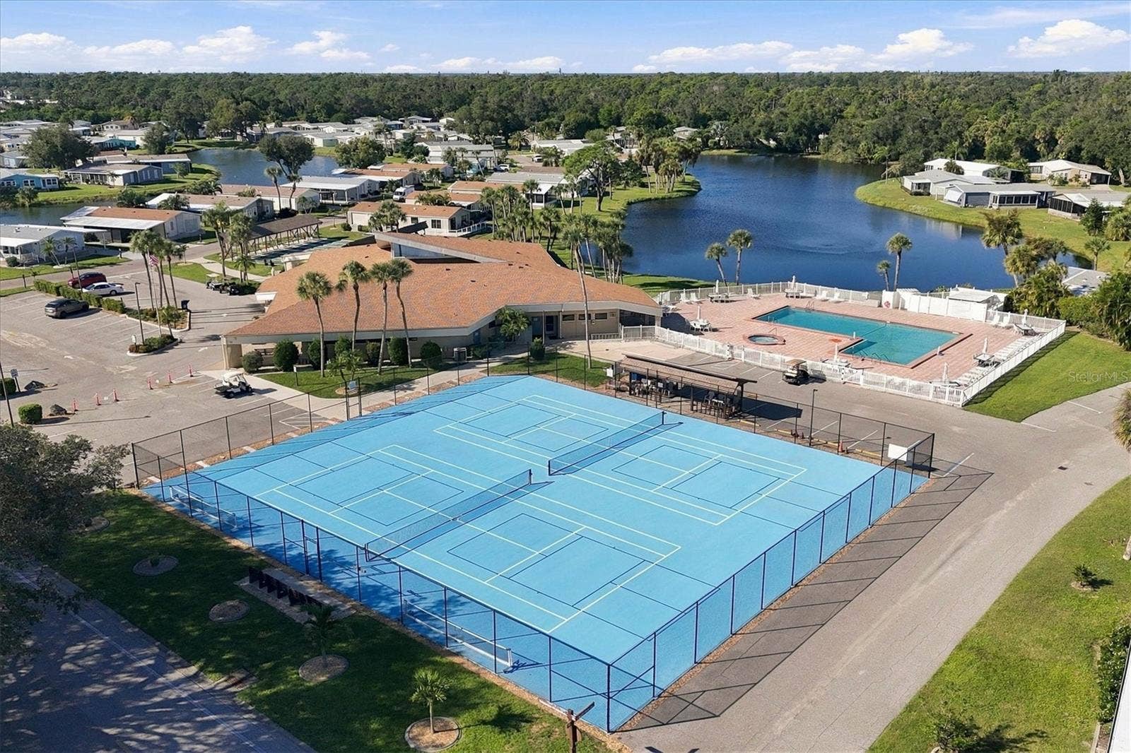 785 HEATHERCREEK COURT, Englewood, FL 34223 Tennis/pickleball anyone?