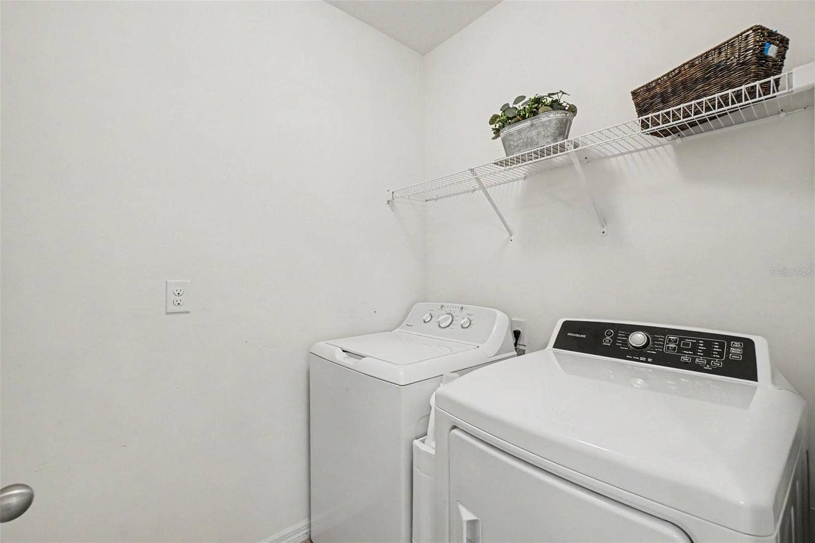 Washer & Dryer