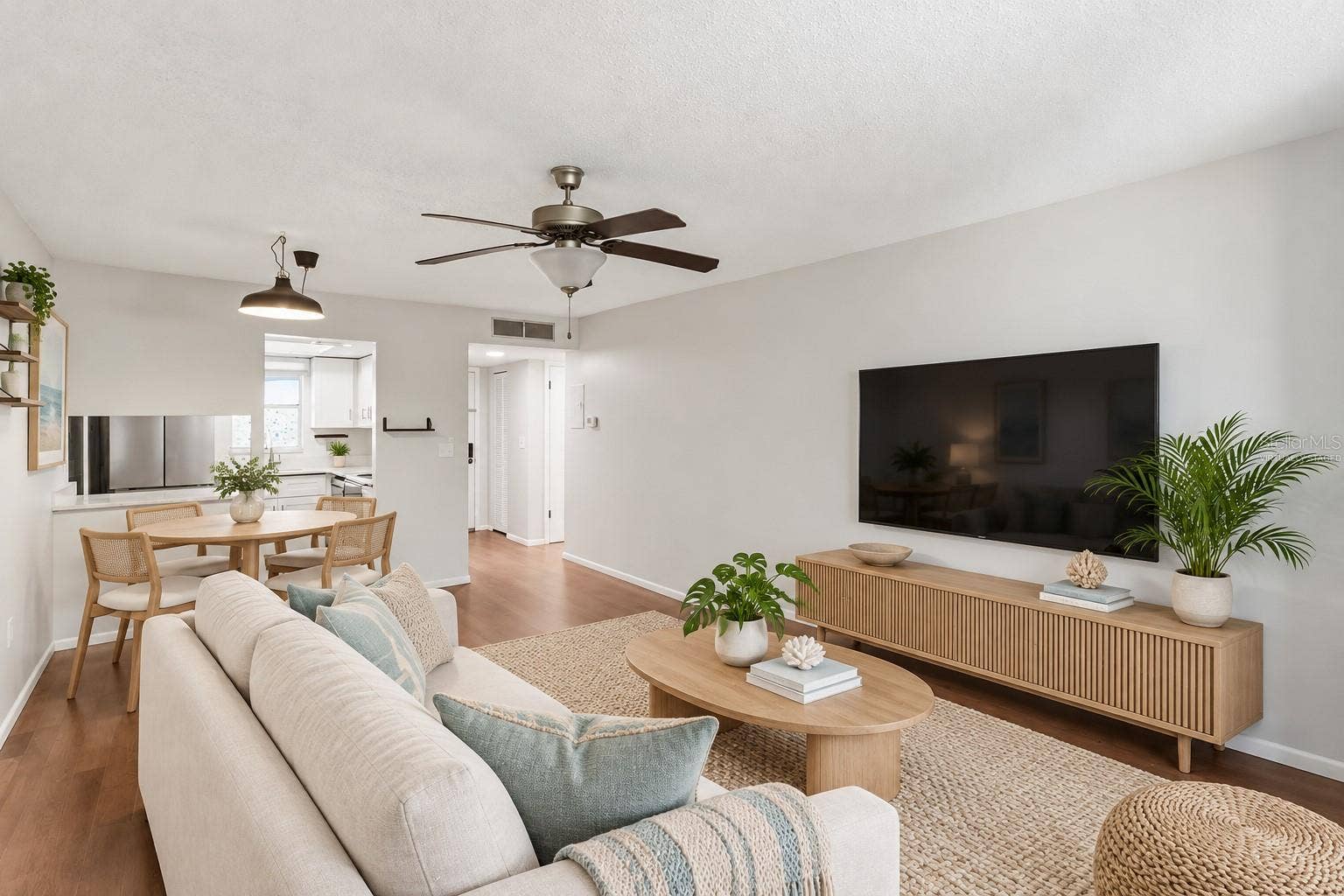 10800 US HIGHWAY 19 N, #115, Pinellas Park, FL 33782 Virtually Staged