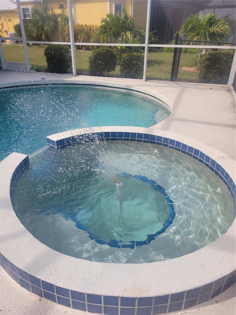 9 BUNKER TERRACE, Rotonda West, FL 33947 Spa