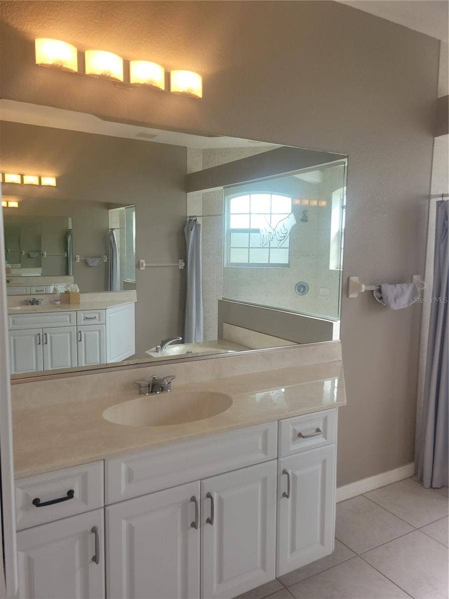 9 BUNKER TERRACE, Rotonda West, FL 33947 Primary Bathroom
