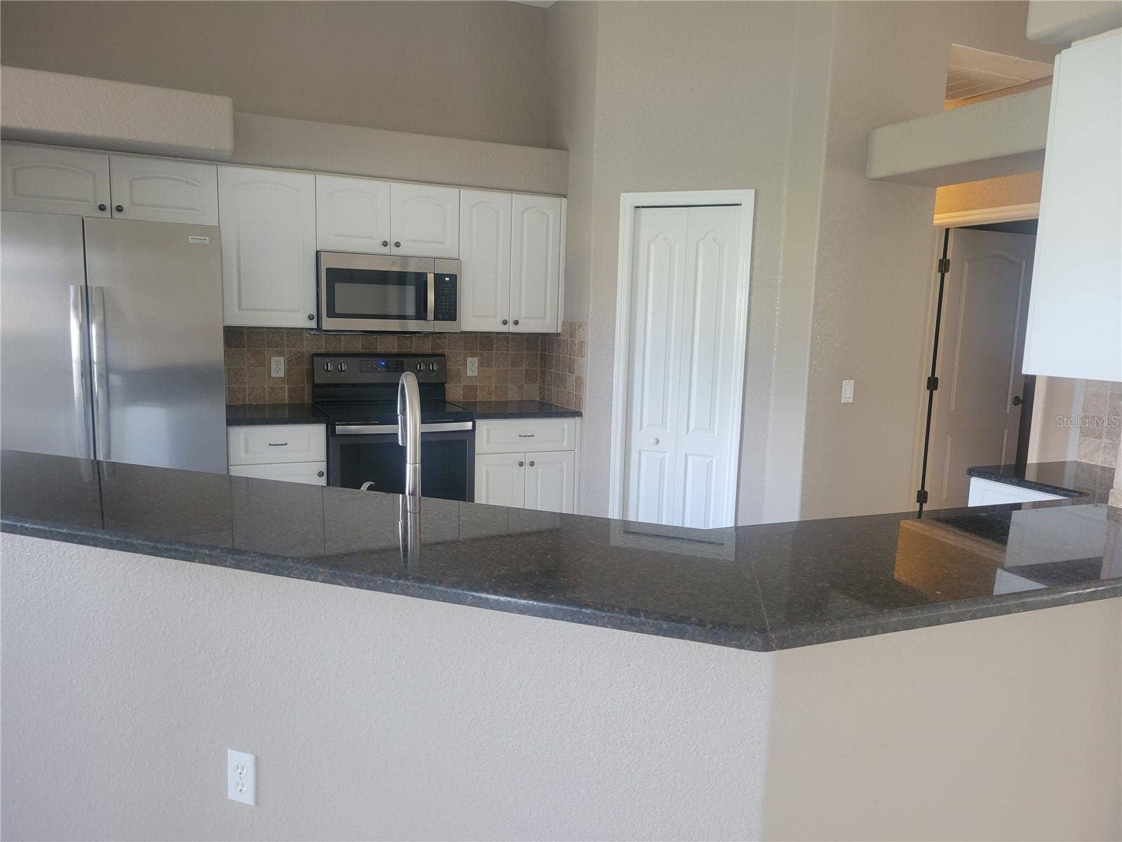 9 BUNKER TERRACE, Rotonda West, FL 33947 Kitchen