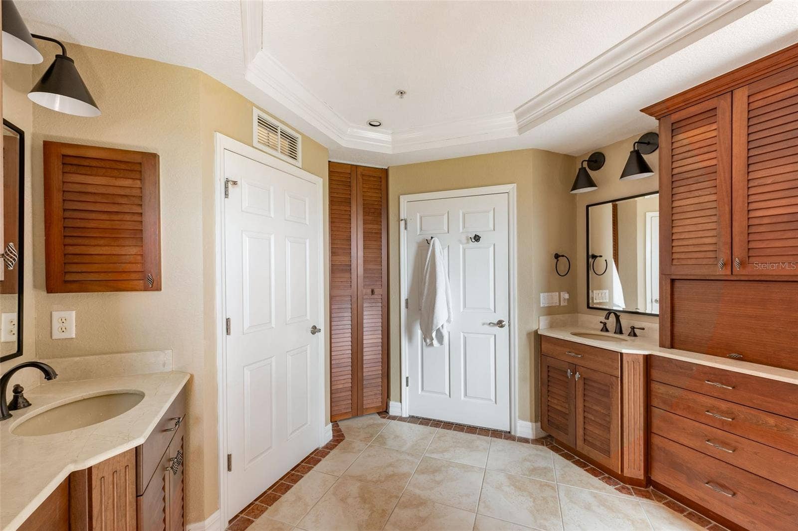1420 BEACH ROAD, #204, Englewood, FL 34223 1420 BEACH ROAD, #204, Englewood, FL 34223