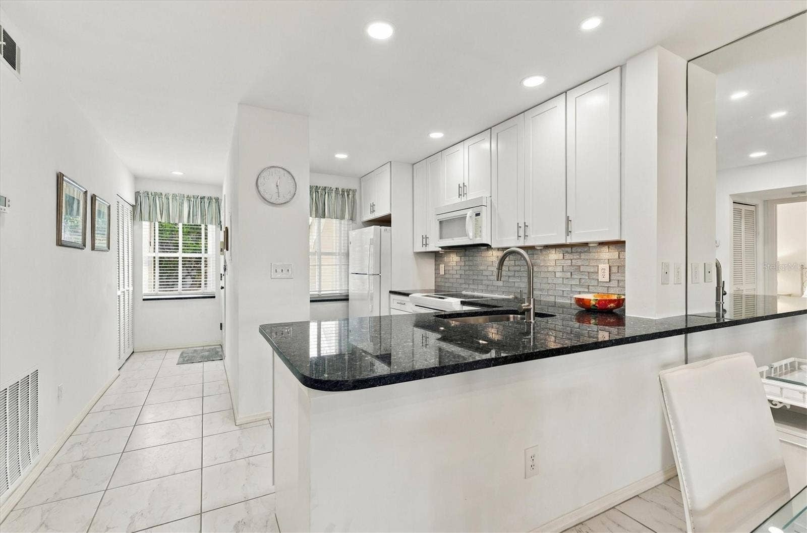 427 CERROMAR LANE, #355, Venice, FL 34293 427 CERROMAR LANE, #355, Venice, FL 34293