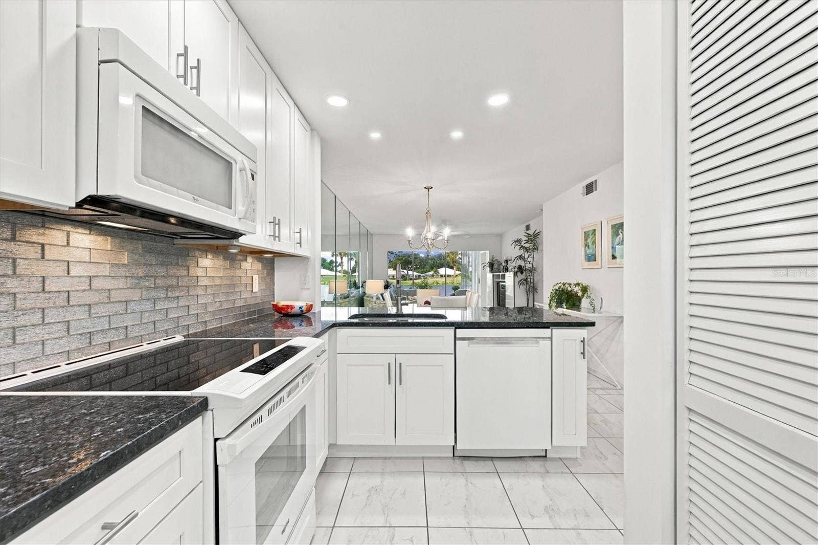 427 CERROMAR LANE, #355, Venice, FL 34293 427 CERROMAR LANE, #355, Venice, FL 34293