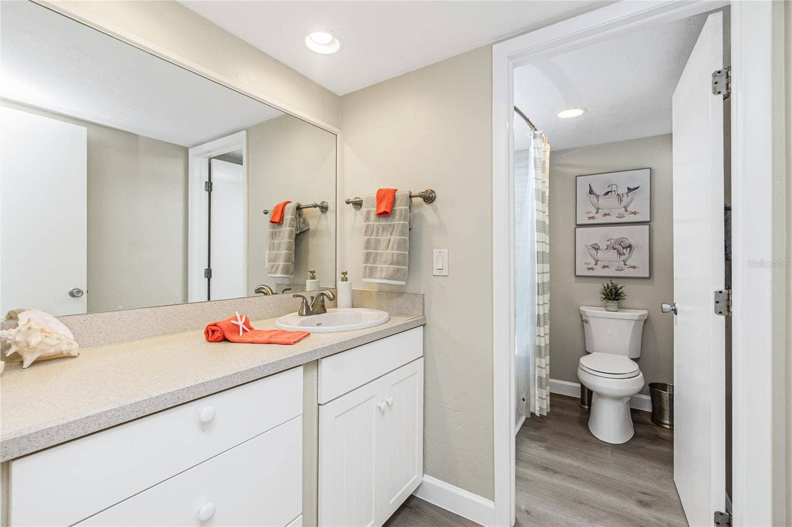 2955 N BEACH ROAD, #A411, Englewood, FL 34223 Guest Bath