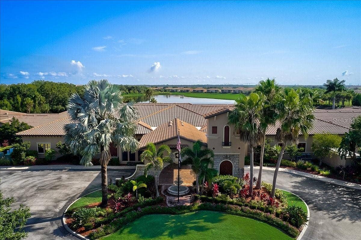 6683 WILLOWSHIRE WAY, Bradenton, FL 34212