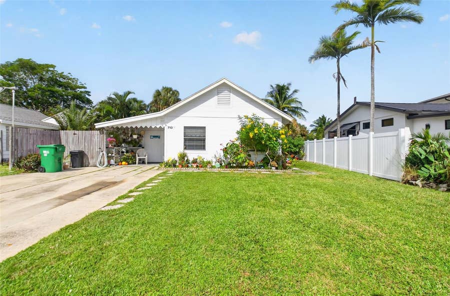 Property photo for 713 S LAKE AVENUE, Delray Beach, FL