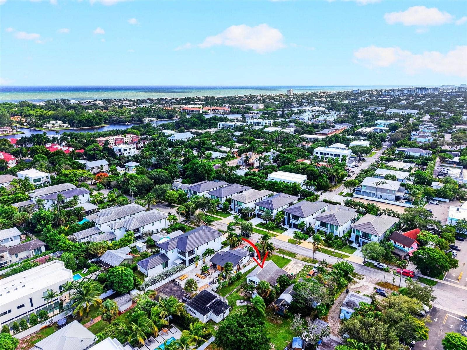 713 S LAKE AVENUE, Delray Beach, FL 33483
