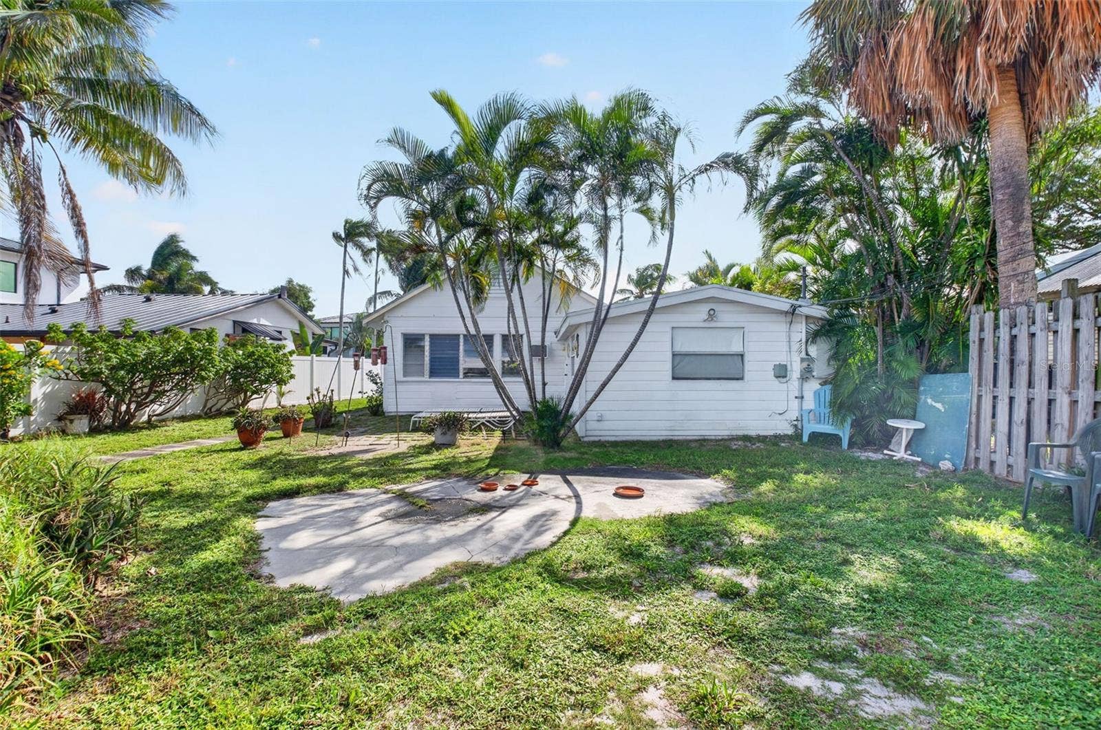 713 S LAKE AVENUE, Delray Beach, FL 33483