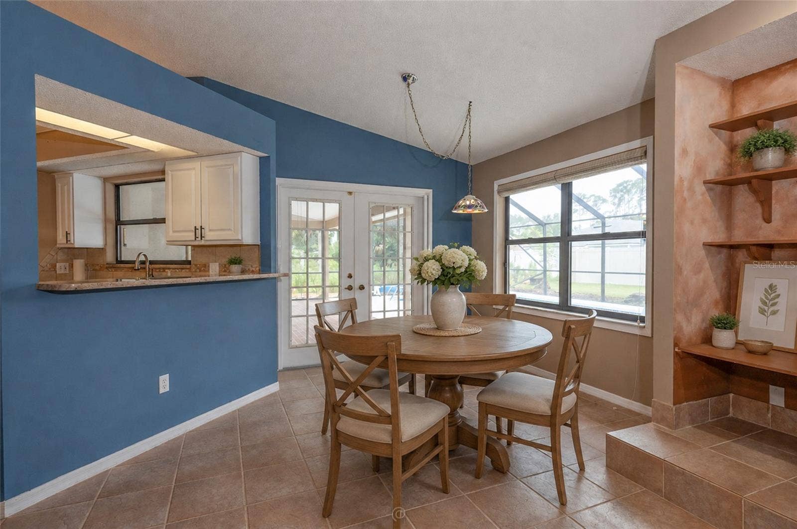 Breakfast Room