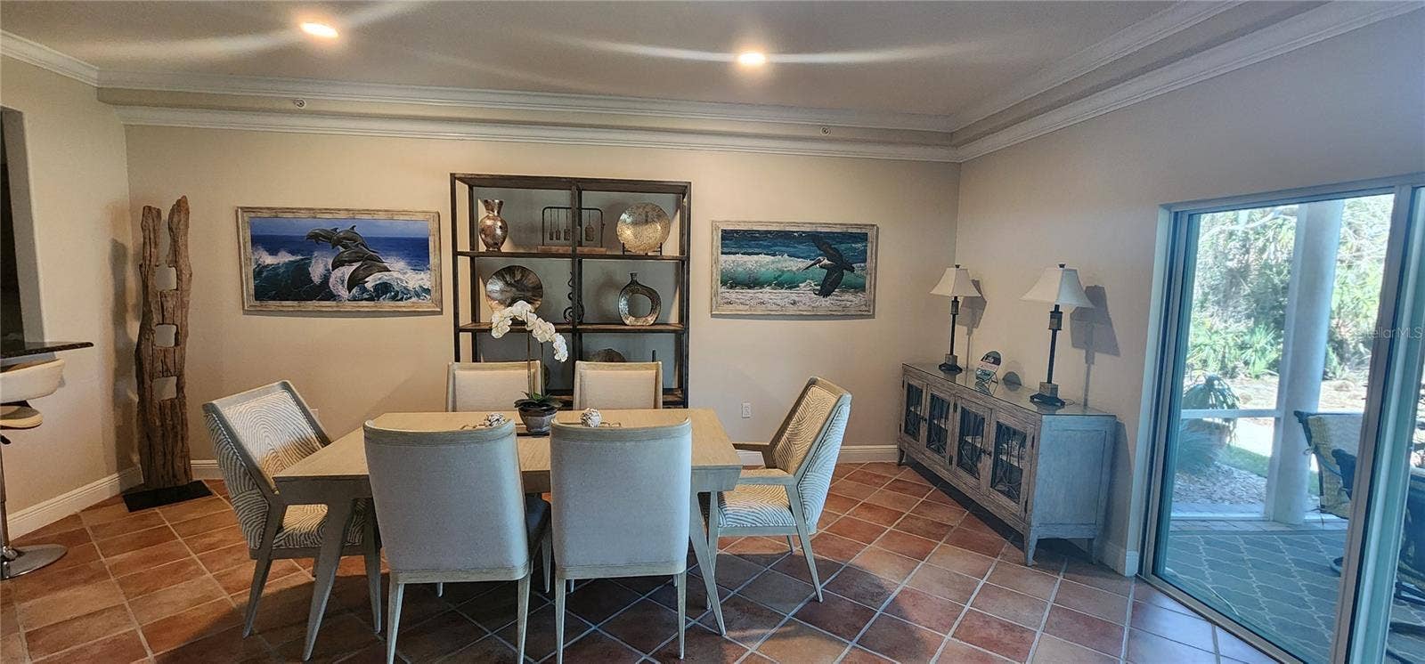 50 PALM HARBOR PARKWAY, #32, Palm Coast, FL 32137 Dining room table
