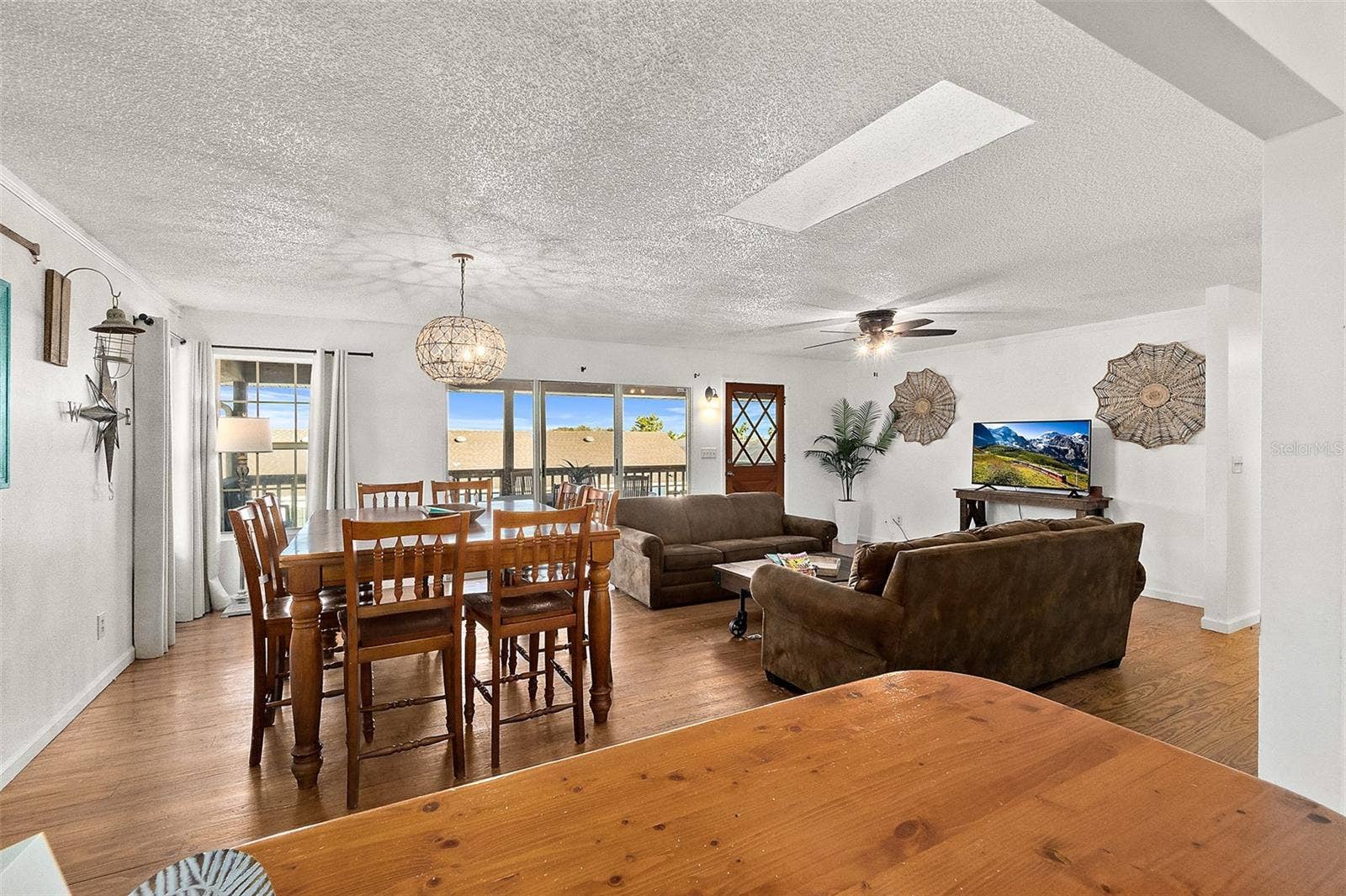 32 ARMAND BEACH DRIVE, Palm Coast, FL 32137 32 ARMAND BEACH DRIVE, Palm Coast, FL 32137