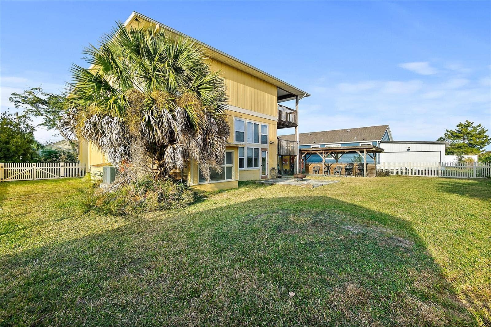 32 ARMAND BEACH DRIVE, Palm Coast, FL 32137 32 ARMAND BEACH DRIVE, Palm Coast, FL 32137