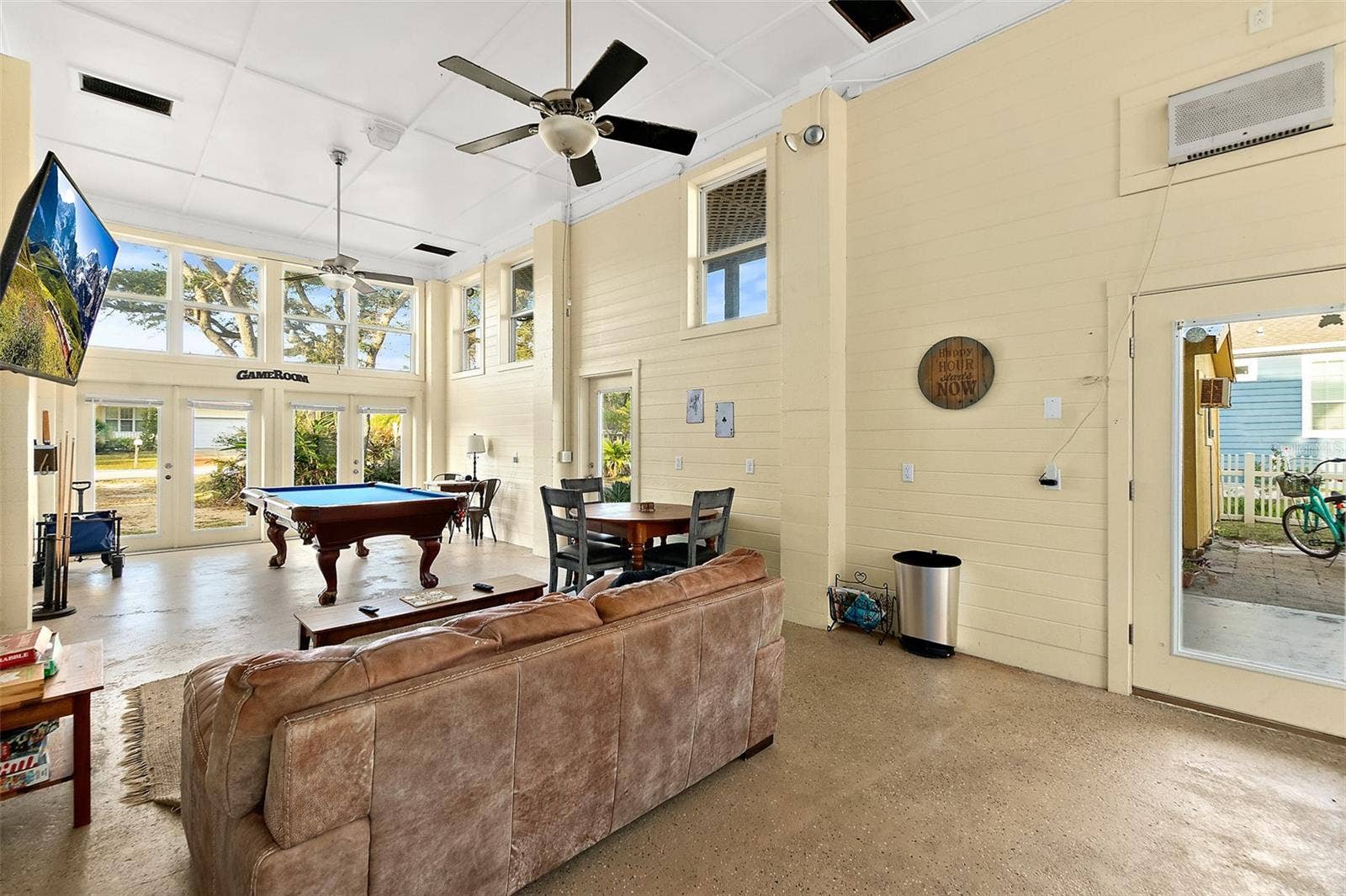 32 ARMAND BEACH DRIVE, Palm Coast, FL 32137 32 ARMAND BEACH DRIVE, Palm Coast, FL 32137