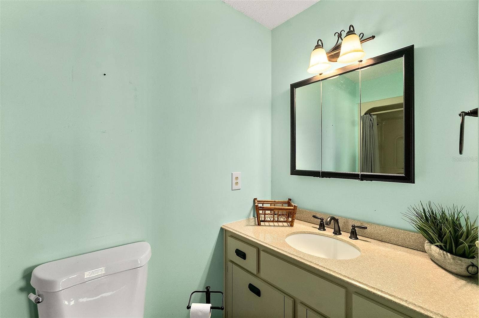 32 ARMAND BEACH DRIVE, Palm Coast, FL 32137 32 ARMAND BEACH DRIVE, Palm Coast, FL 32137