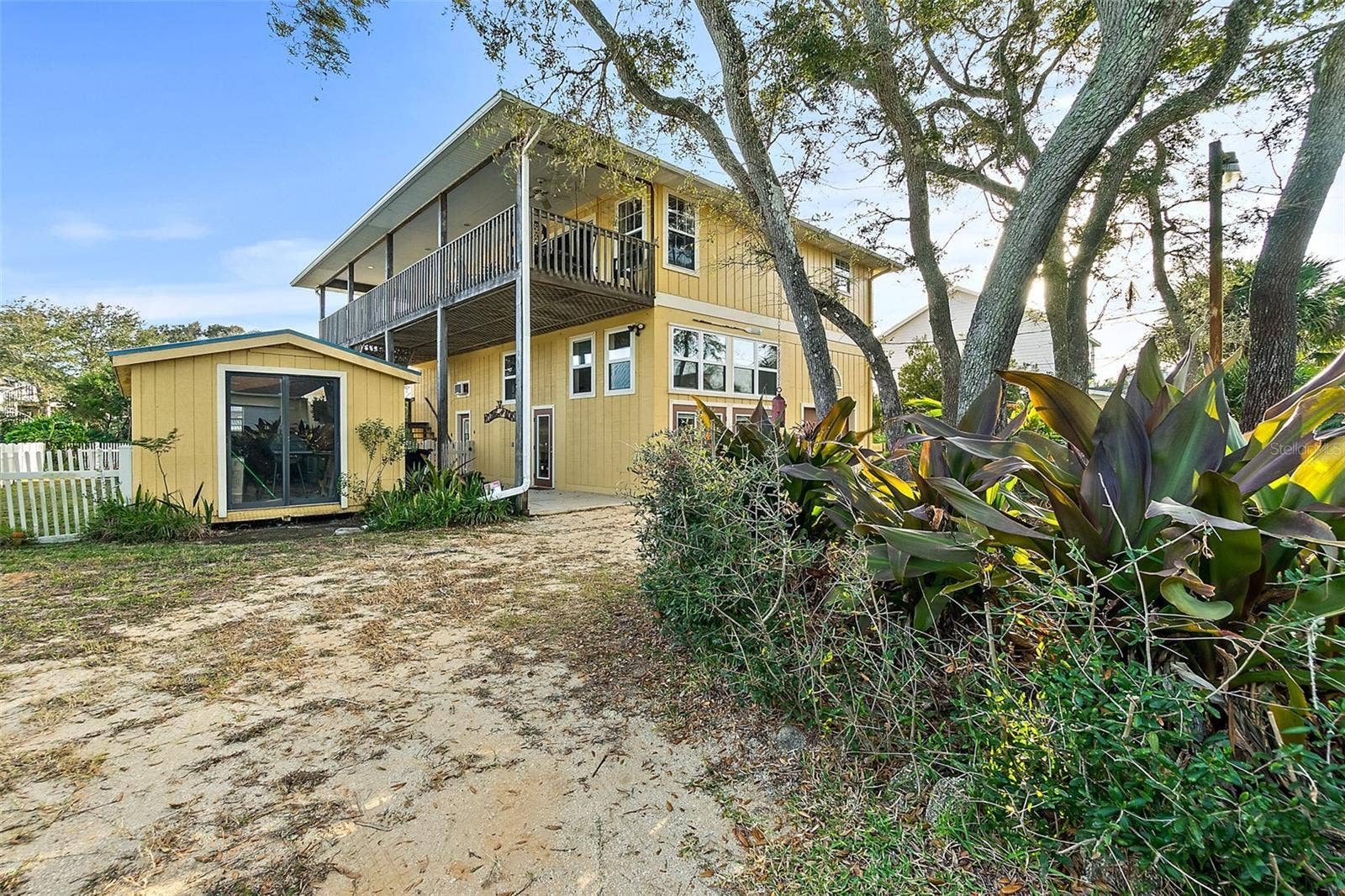 32 ARMAND BEACH DRIVE, Palm Coast, FL 32137 32 ARMAND BEACH DRIVE, Palm Coast, FL 32137