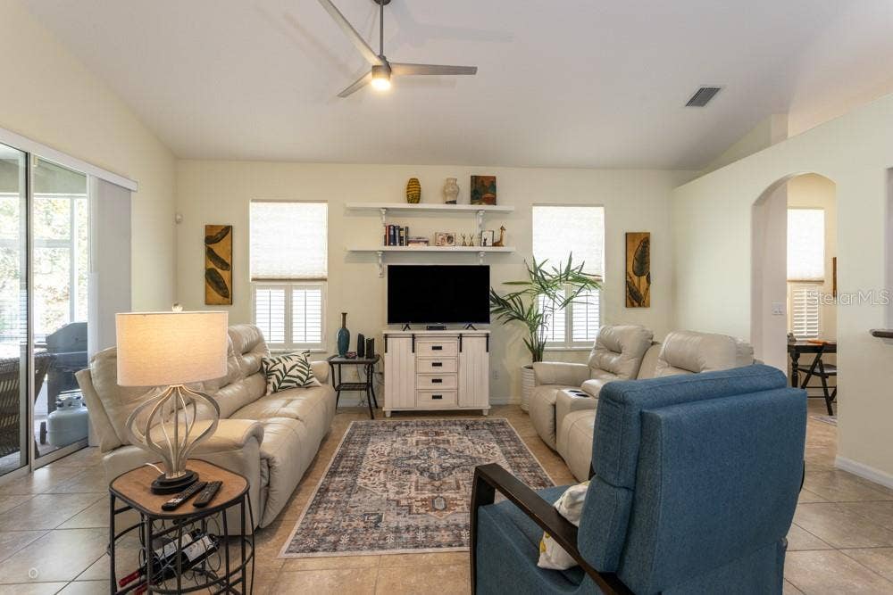 150 W WATERSIDE PARKWAY, Palm Coast, FL 32137 150 W WATERSIDE PARKWAY, Palm Coast, FL 32137