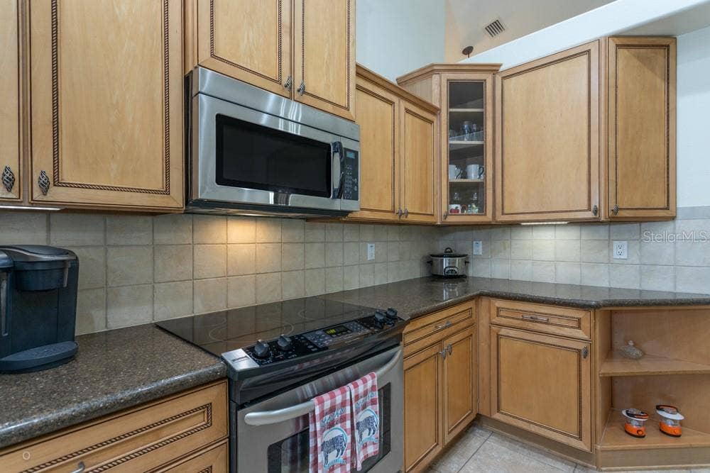 150 W WATERSIDE PARKWAY, Palm Coast, FL 32137 150 W WATERSIDE PARKWAY, Palm Coast, FL 32137