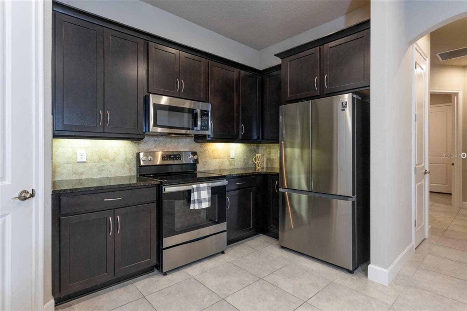 3 NEWHAVEN LANE, Ormond Beach, FL 32174 Matching stainless steel appliances