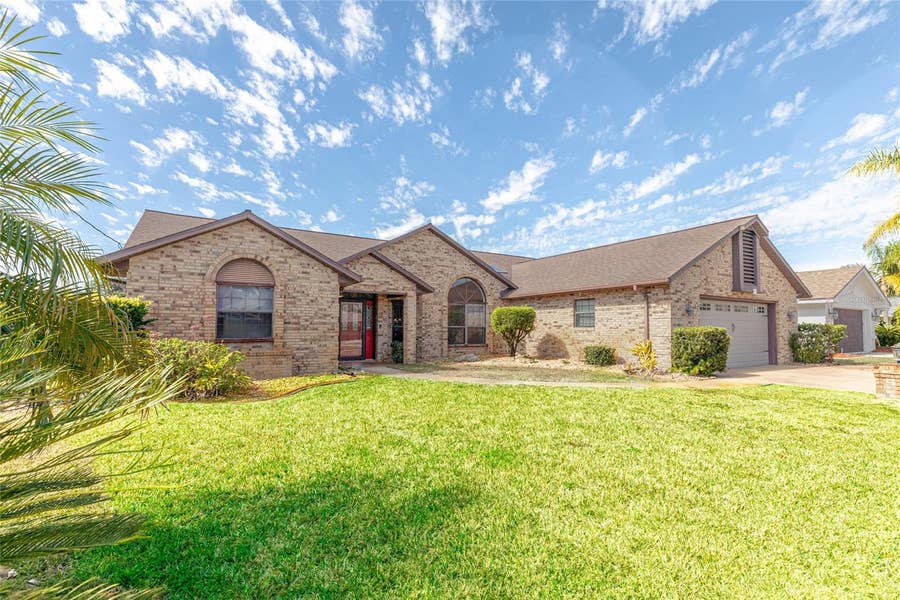 Property photo for 27 CHERRYTREE COURT, Palm Coast, FL