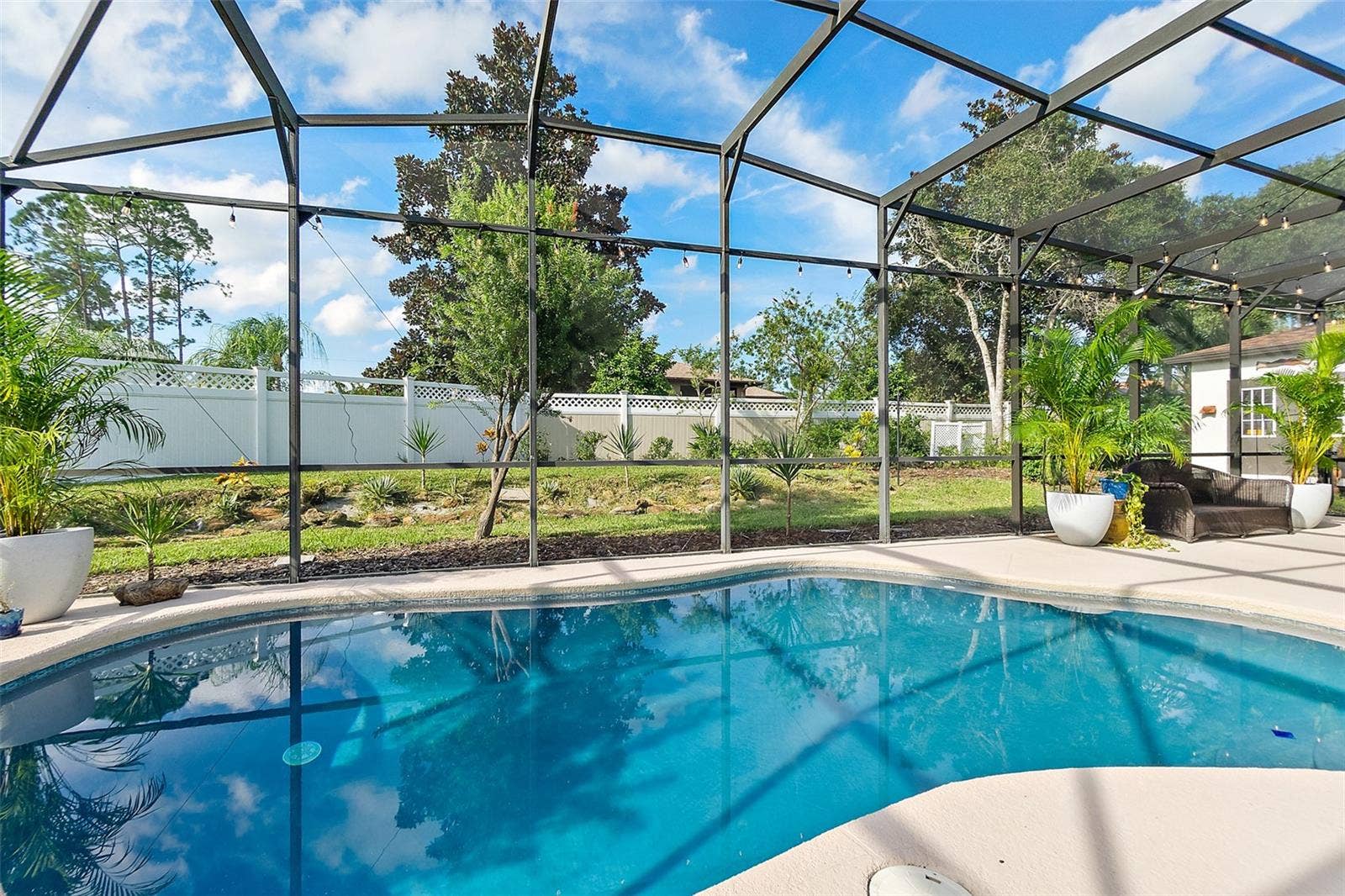 20 EASTWOOD DRIVE, Palm Coast, FL 32164 20 EASTWOOD DRIVE, Palm Coast, FL 32164