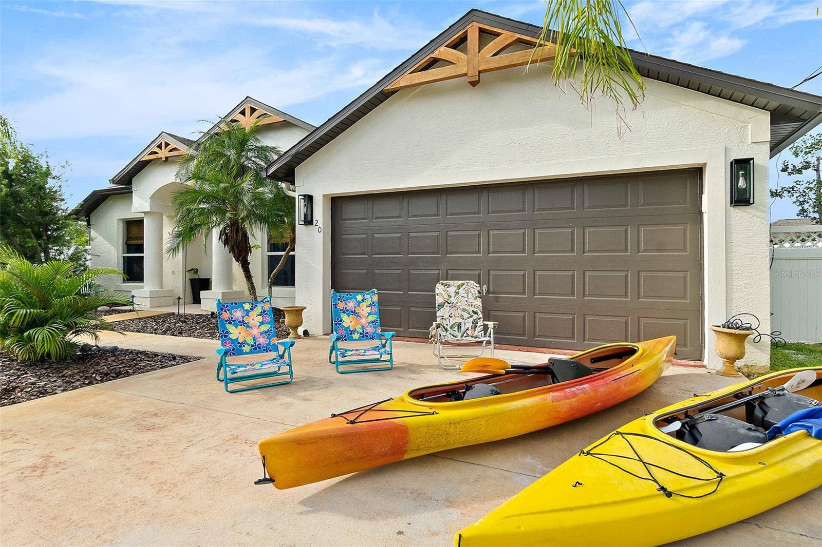 20 EASTWOOD DRIVE, Palm Coast, FL 32164 20 EASTWOOD DRIVE, Palm Coast, FL 32164