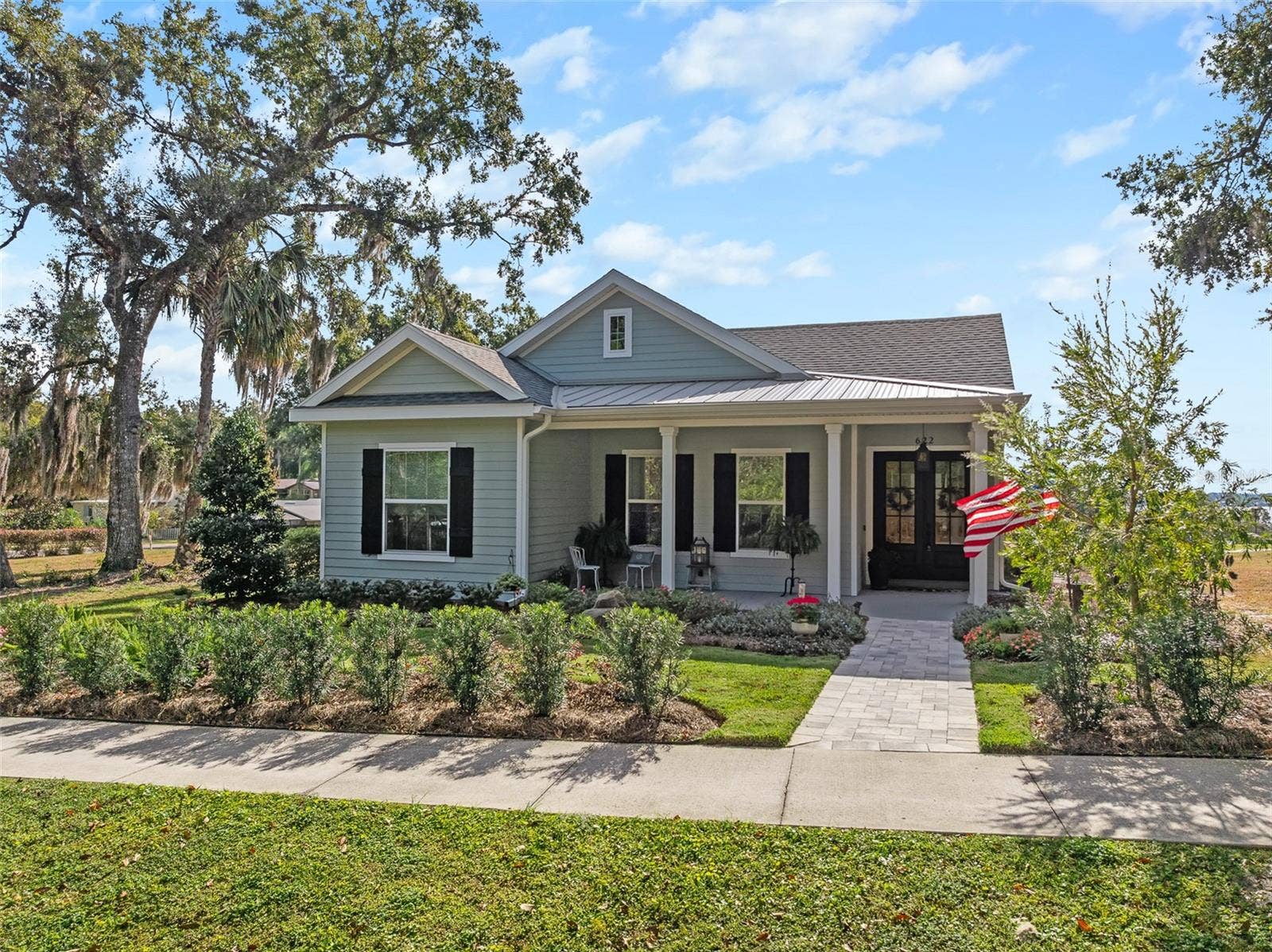 622 W 11TH AVENUE, Mount Dora, FL 32757 622 W 11TH AVENUE, Mount Dora, FL 32757