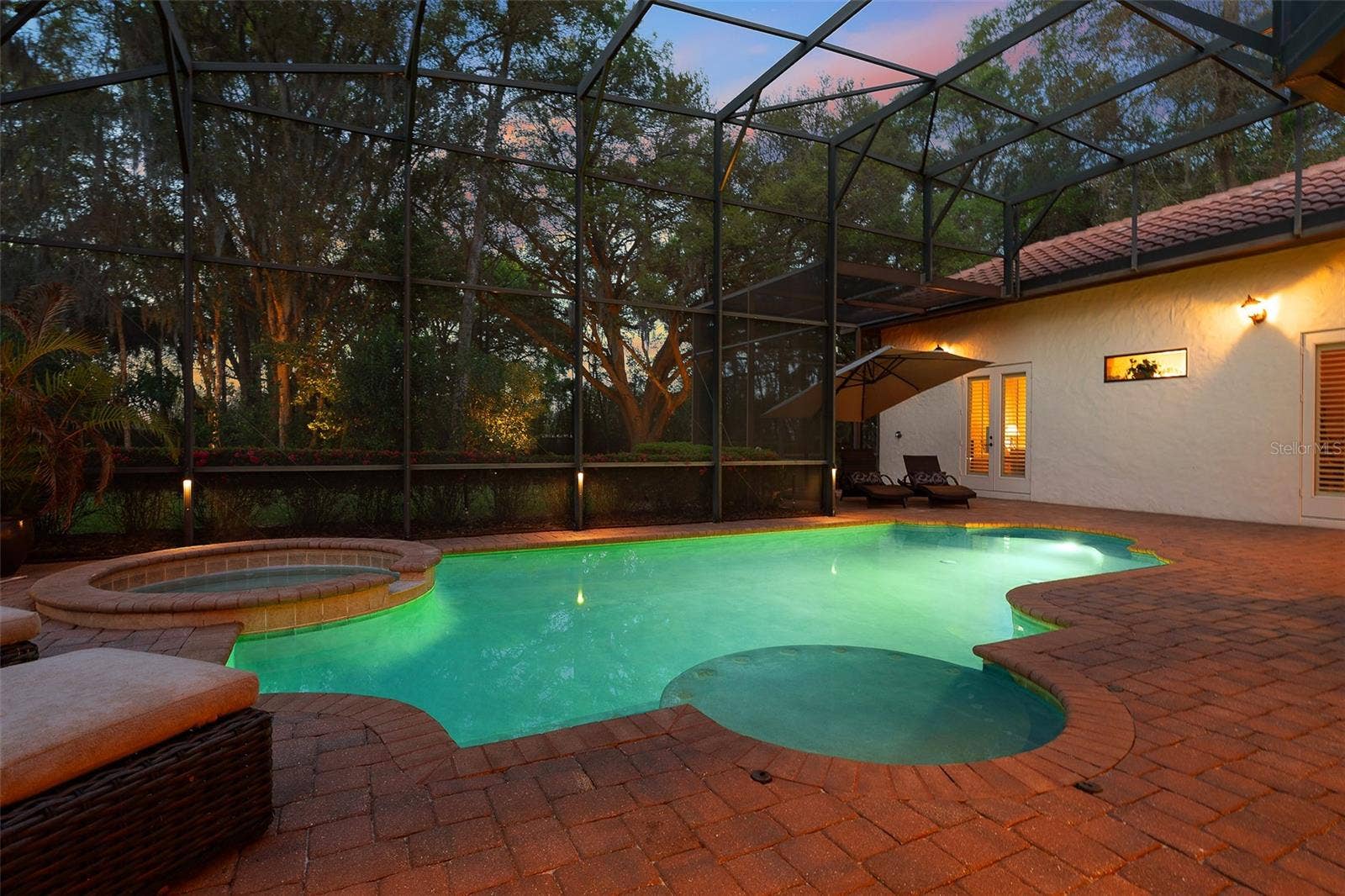7341 BELLA FORESTA PLACE, Sanford, FL 32771 Twilight Pool/Lanai