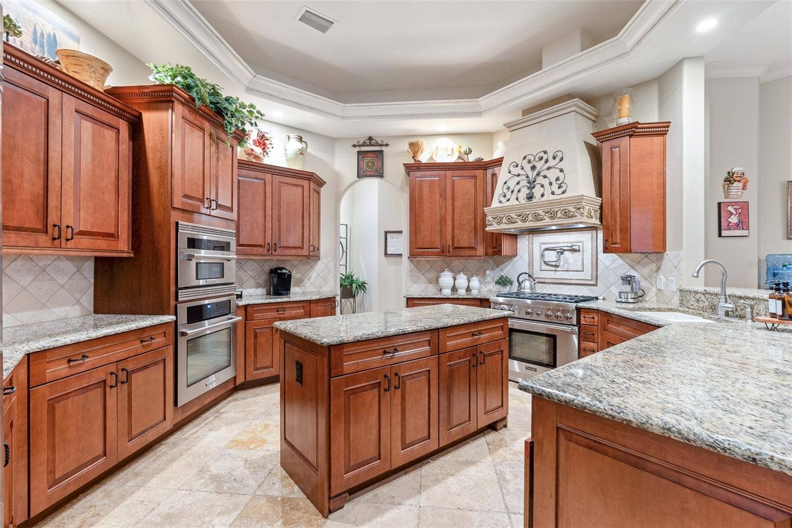 7341 BELLA FORESTA PLACE, Sanford, FL 32771 Kitchen
