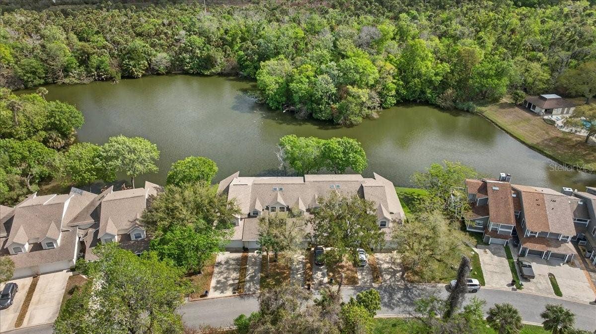 525 LAKE BRIDGE DRIVE, Ormond Beach, FL 32174 525 LAKE BRIDGE DRIVE, Ormond Beach, FL 32174