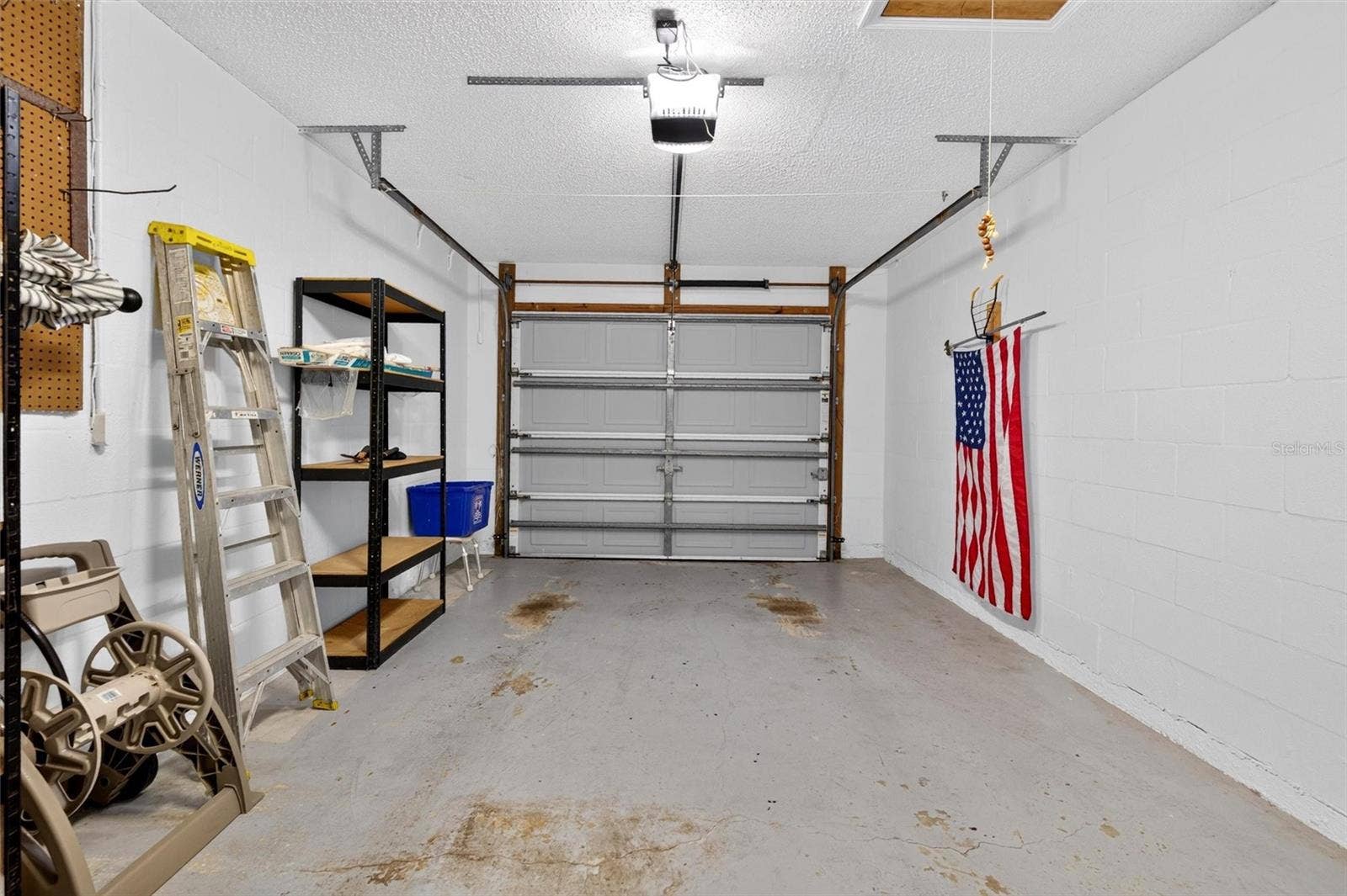 525 LAKE BRIDGE DRIVE, Ormond Beach, FL 32174 525 LAKE BRIDGE DRIVE, Ormond Beach, FL 32174