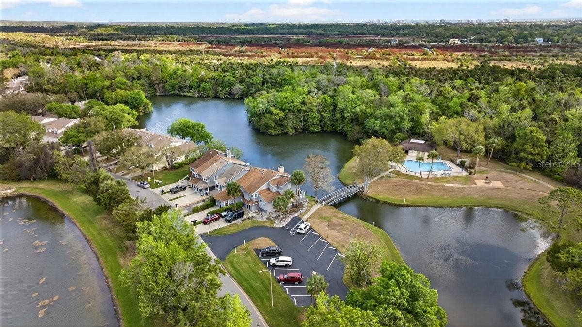 525 LAKE BRIDGE DRIVE, Ormond Beach, FL 32174 525 LAKE BRIDGE DRIVE, Ormond Beach, FL 32174