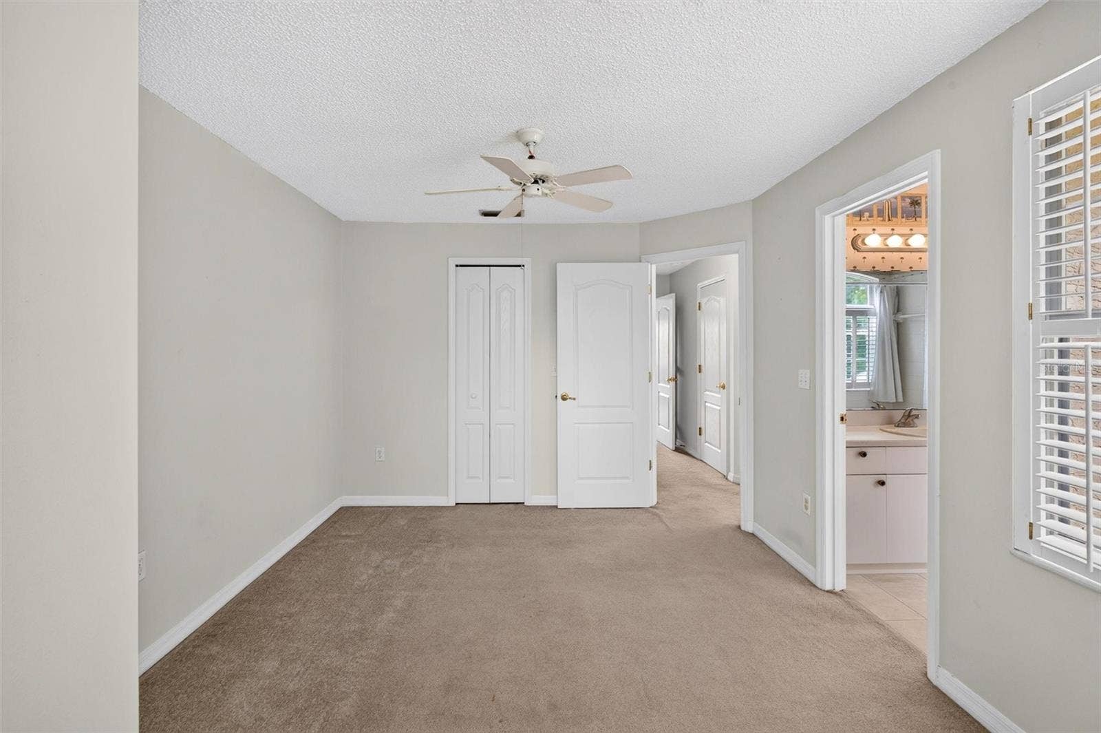 525 LAKE BRIDGE DRIVE, Ormond Beach, FL 32174 525 LAKE BRIDGE DRIVE, Ormond Beach, FL 32174