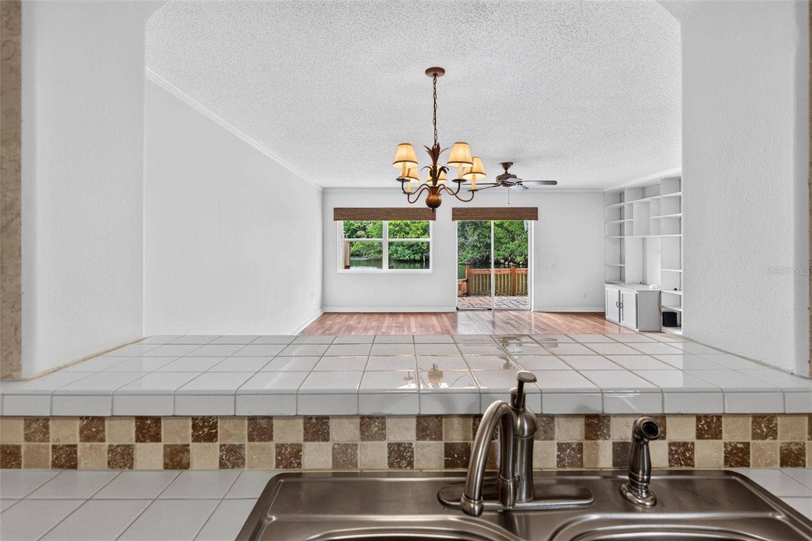 525 LAKE BRIDGE DRIVE, Ormond Beach, FL 32174 525 LAKE BRIDGE DRIVE, Ormond Beach, FL 32174