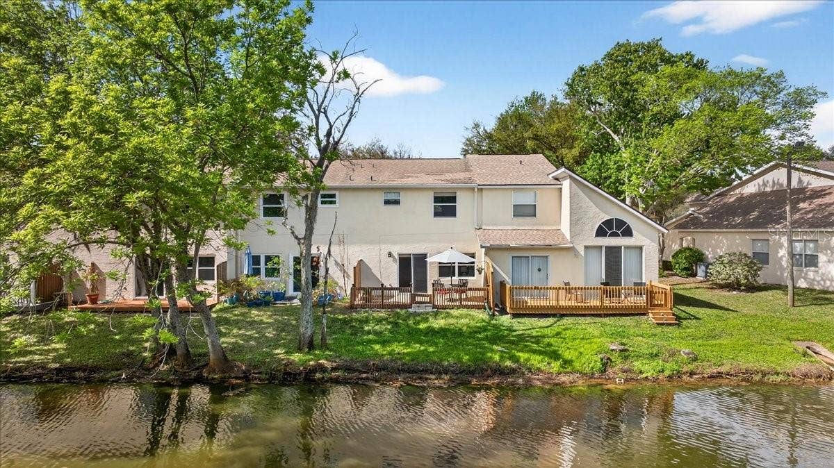 525 LAKE BRIDGE DRIVE, Ormond Beach, FL 32174 525 LAKE BRIDGE DRIVE, Ormond Beach, FL 32174