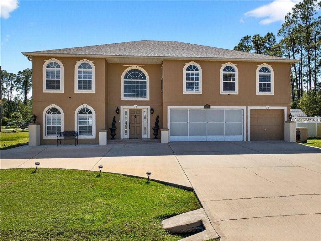 33 RED BARN DRIVE, Palm Coast, FL 32164 33 RED BARN DRIVE, Palm Coast, FL 32164