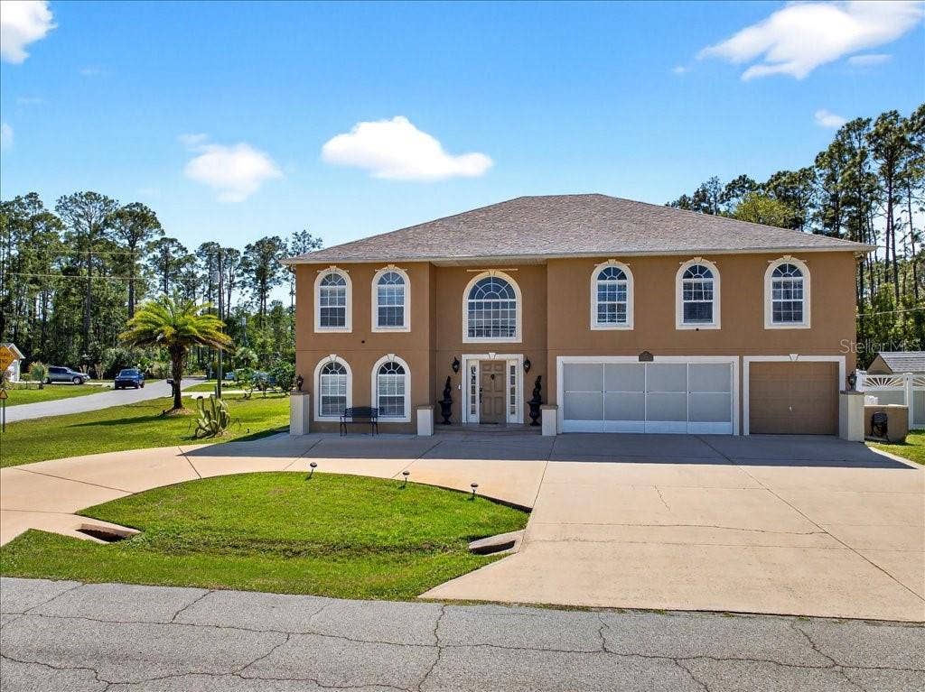 33 RED BARN DRIVE, Palm Coast, FL 32164 33 RED BARN DRIVE, Palm Coast, FL 32164
