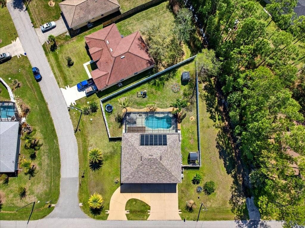 33 RED BARN DRIVE, Palm Coast, FL 32164 33 RED BARN DRIVE, Palm Coast, FL 32164