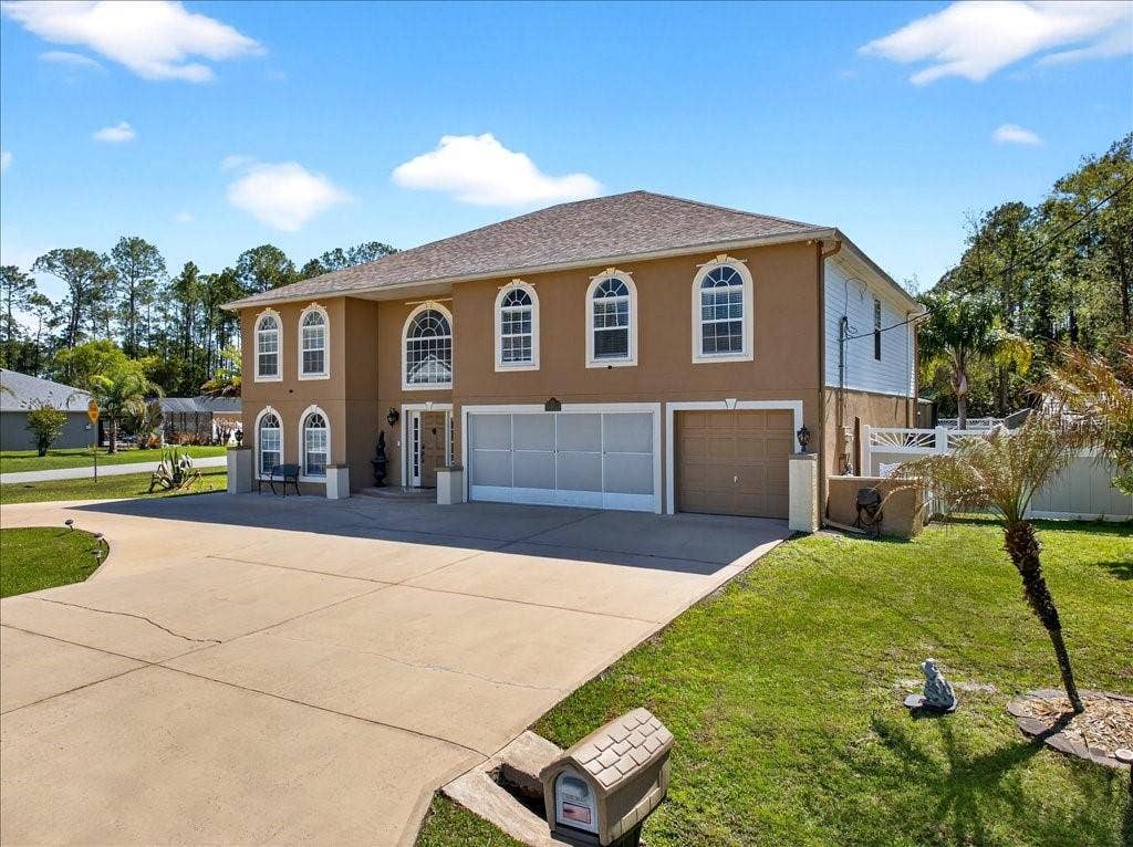 33 RED BARN DRIVE, Palm Coast, FL 32164 33 RED BARN DRIVE, Palm Coast, FL 32164