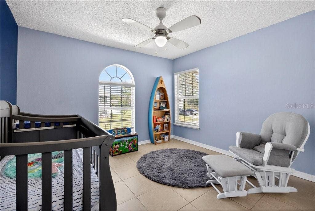 33 RED BARN DRIVE, Palm Coast, FL 32164 33 RED BARN DRIVE, Palm Coast, FL 32164