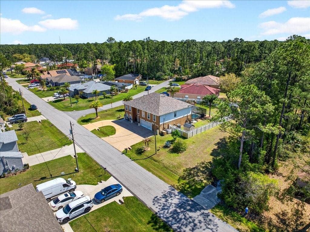 33 RED BARN DRIVE, Palm Coast, FL 32164 33 RED BARN DRIVE, Palm Coast, FL 32164
