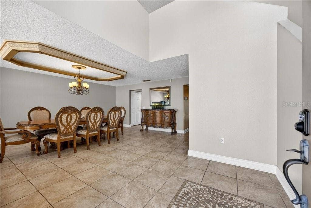 33 RED BARN DRIVE, Palm Coast, FL 32164 33 RED BARN DRIVE, Palm Coast, FL 32164