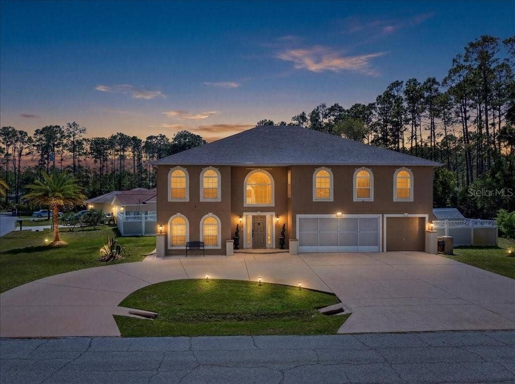 33 RED BARN DRIVE, Palm Coast, FL 32164 33 RED BARN DRIVE, Palm Coast, FL 32164