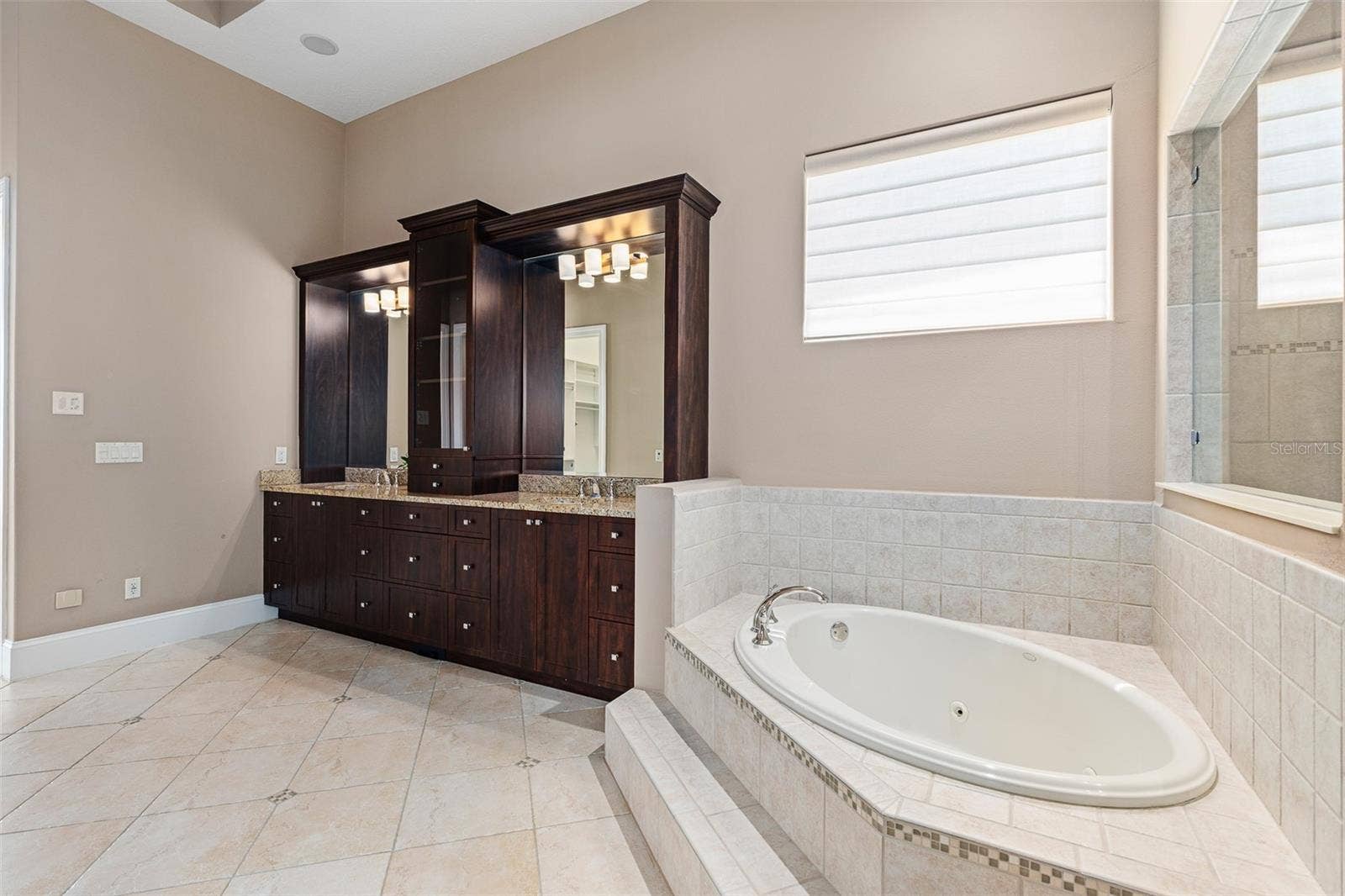 6 HAMMOCK BEACH COURT, Palm Coast, FL 32137 6 HAMMOCK BEACH COURT, Palm Coast, FL 32137