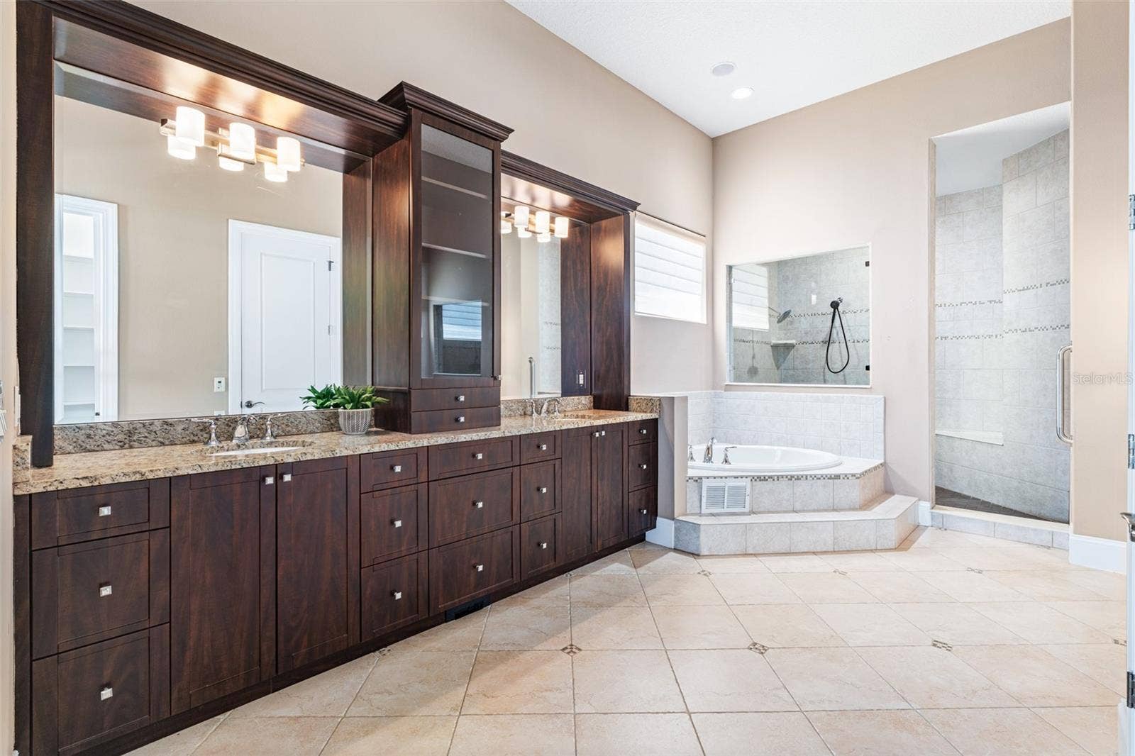6 HAMMOCK BEACH COURT, Palm Coast, FL 32137 6 HAMMOCK BEACH COURT, Palm Coast, FL 32137