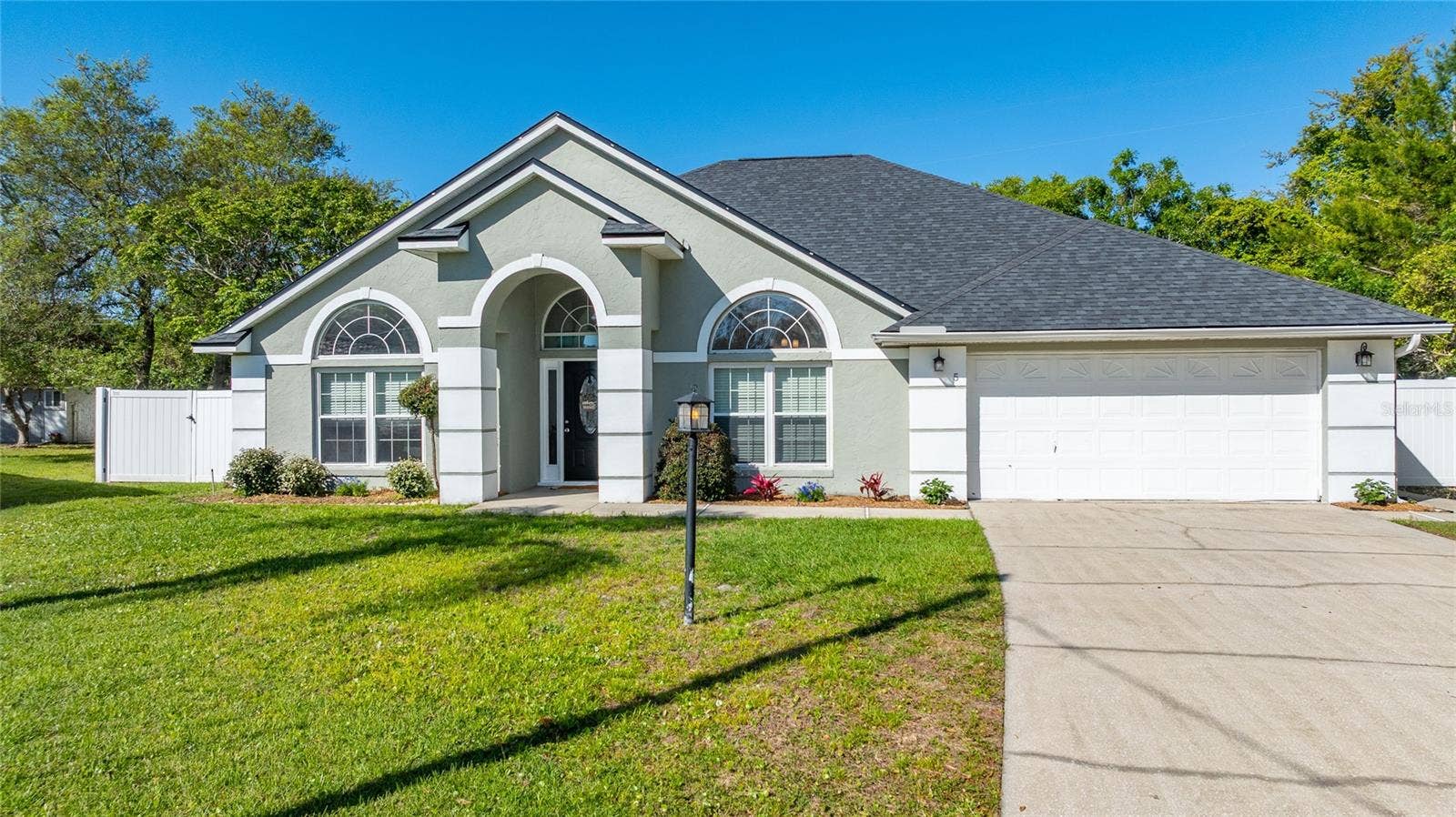 5 FARR PLACE, Palm Coast, FL 32137 Front of Home & Yard