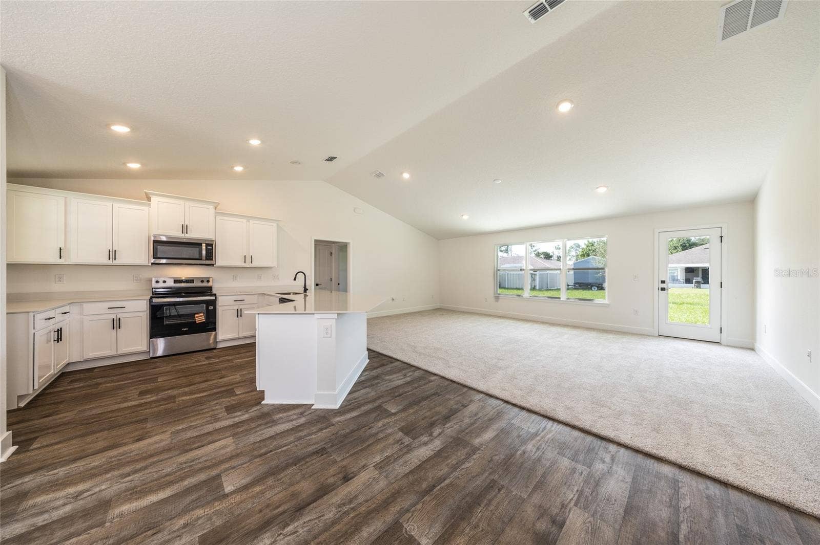 48 PHEASANT DRIVE, Palm Coast, FL 32164 48 PHEASANT DRIVE, Palm Coast, FL 32164