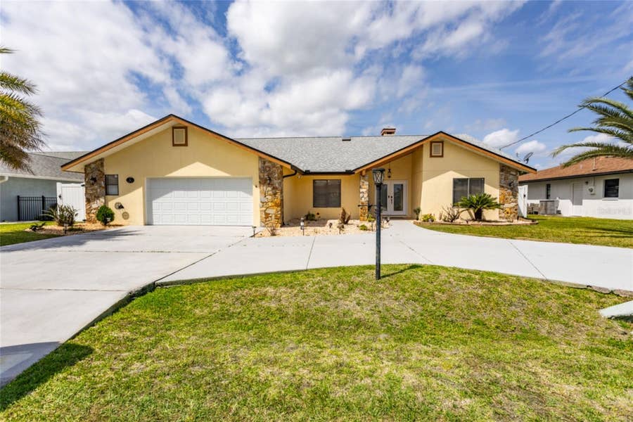 Property photo for 18 CLASSIC COURT S, Palm Coast, FL