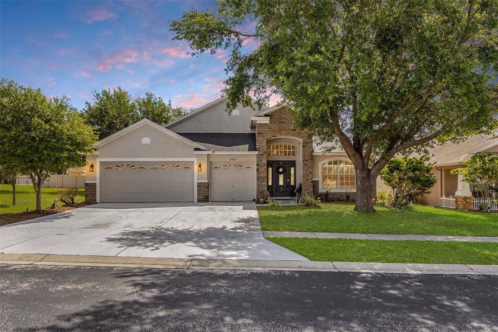 13428 MANDALAY PL, Spring Hill, FL 34606 Front of Home